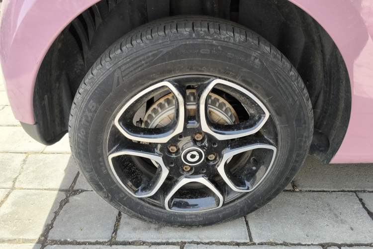 Used smart forfour 2016 0.9T 66 kW Pioneer Edition