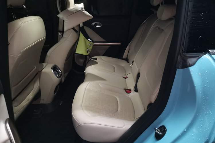 Used smart #1 2022 Premium Edition Left Rear Seat