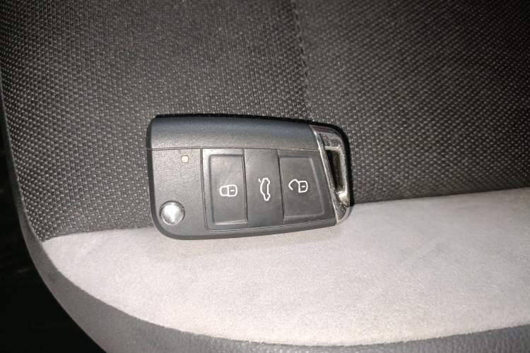 Used Volkswagen T-ROC 2020 280TSI DSG Two-Wheel-Drive Elite Version