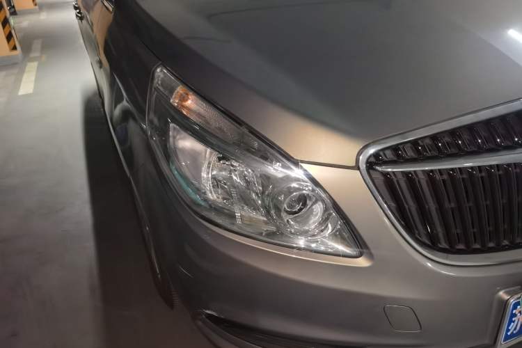 Used Buick GL8 2018 28T Luxury Model China VI Standard Right Front Headlight