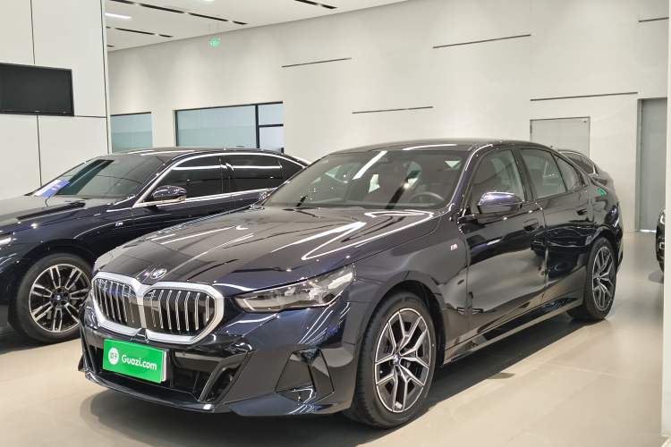 Used BMW 5 Series 2024 530i Leading Model M Sport Package