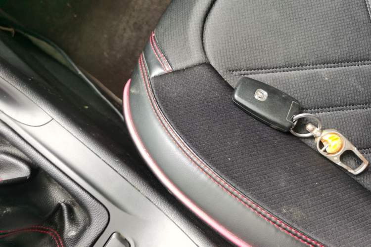 Used CHANGAN CS75 2014 2.0L Manual Leading Version China IV Standard