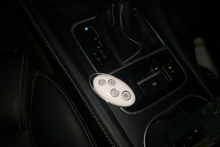 Used BYD Song MAX 2017 1.5T Automatic Smart Connect Elite 7-Seater
