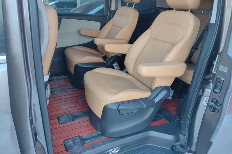 Used Huasong 7 2017 2.0T Automatic Elite Edition