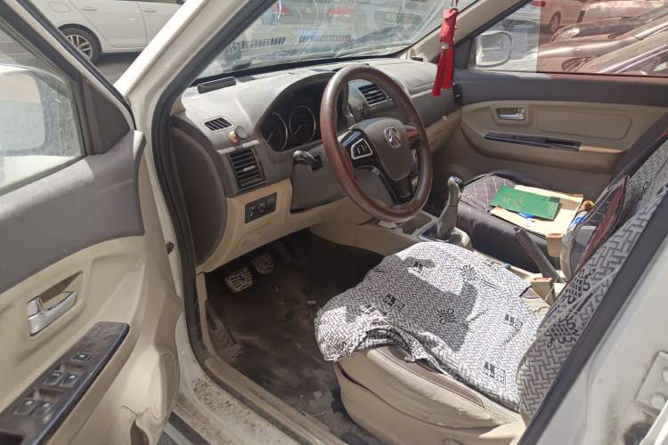 Used BAIC Weiwang M30 2017 1.5L M30S Standard DAM15DL
