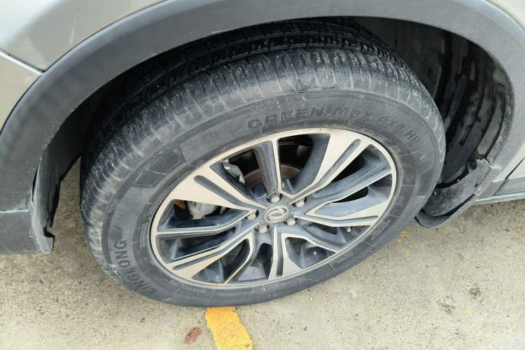 Used Dongfeng Aeolus AX7 2018 Classic 1.6T Automatic Luxury Model Left Front Wheel Hub