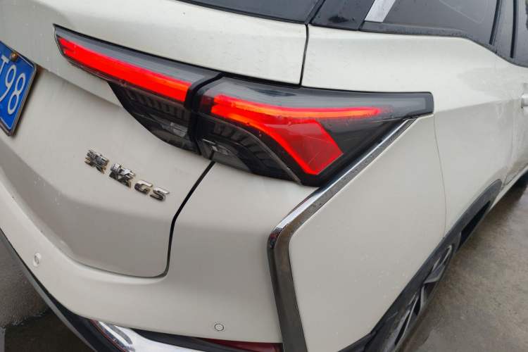 Used Dongfeng Aeolus Yixuan GS 2020 230T Automatic Cool Edition Right Rear Taillight