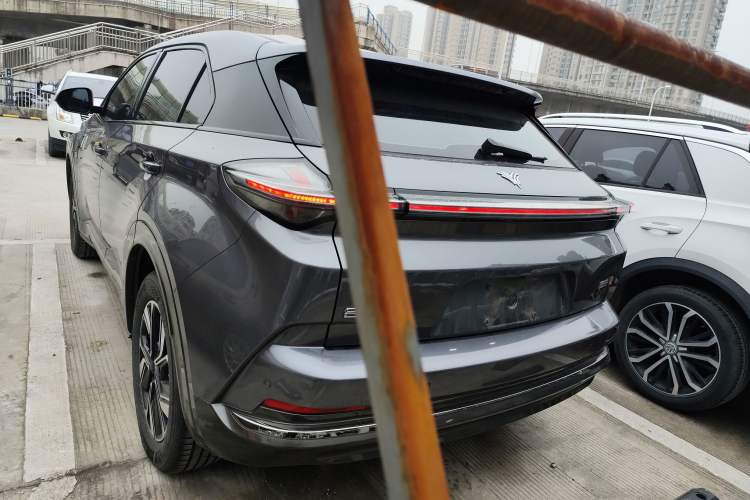 Used NETA U 2023 NETA U-Ⅱ 400 U-SHOW Edition Lithium-Ion Battery Rear