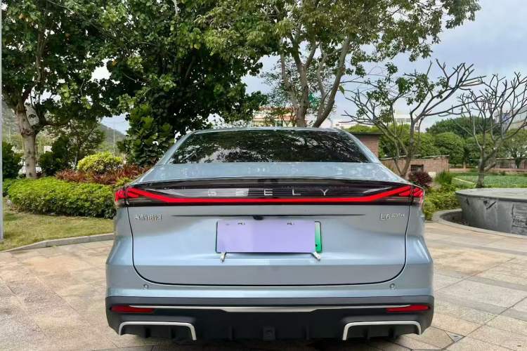 Used Geely Galaxy L6 2025 EM-i 140km Starship Edition
