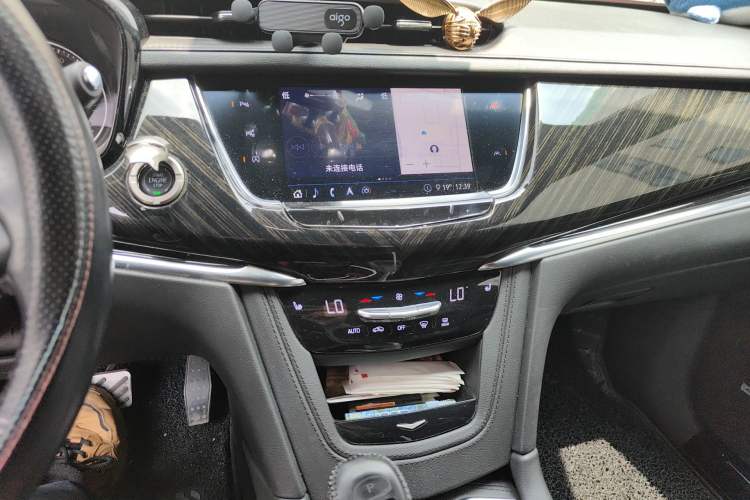 Used Cadillac XT6 2020 28T Seven-Seater Four-Wheel-Drive Leading Version
