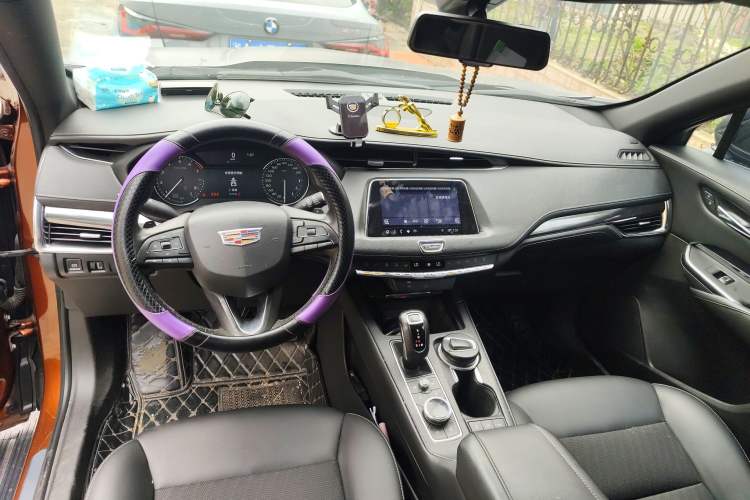 Used Cadillac XT4 2018 28T Two-Wheel Drive Tech Version
