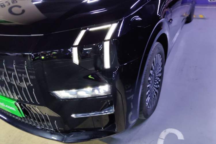 Used Zeekr 009 2022 WE Edition Left Front Headlight