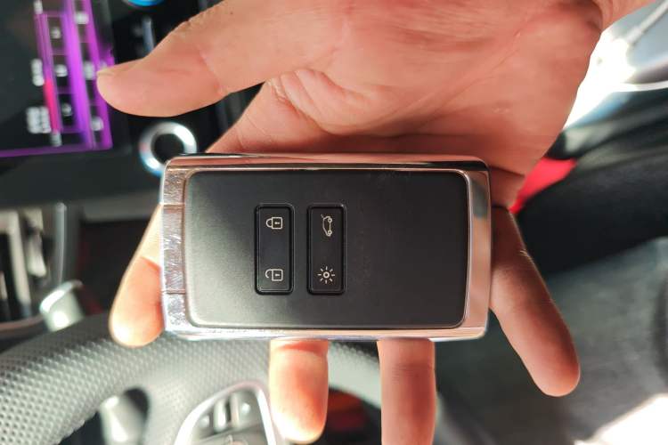 Used Renault Koleos 2017 2.0L Two-Wheel Drive Luxury Edition Vehicle Key