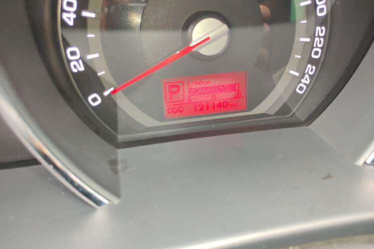 Used Kia Sportage R 2014 2.0L Automatic Two-Wheel Drive GLS Trim Odometer Close Up