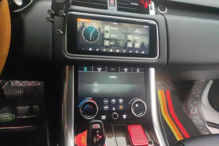 Used Land Rover Range SportNew Energy 2018 P400e Audio And AC Panel