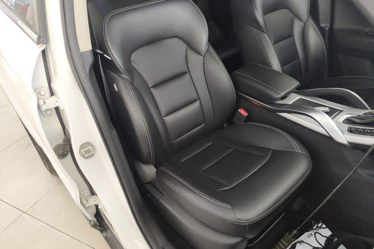 Used Geely Auto Emgrand X7 Sport 2016 1.8TD Automatic ZhiShang Model