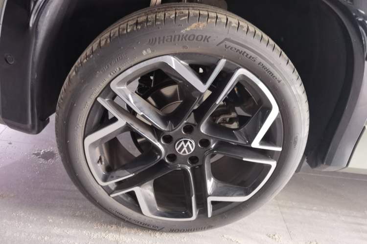 Used Volkswagen Tayron 2025 Tiguan L 380TSI 4Motion Luxury Easy Package
