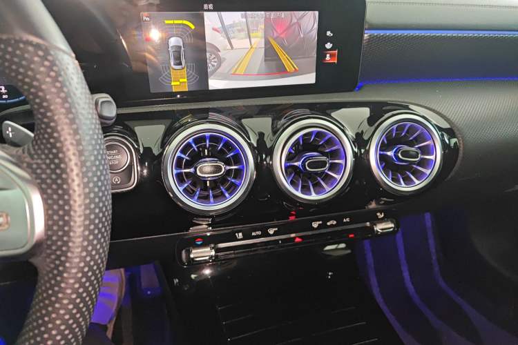 Used Mercedes-Benz A-Class 2022 Restyled A 200 L Sport Sedan Fashion Version
