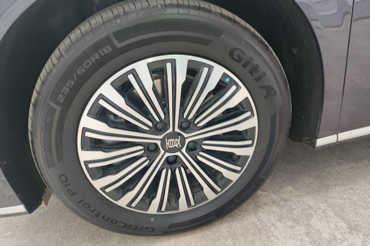 Used BYD Xia 2025 DM-i 1.5T 100km Leading Model
