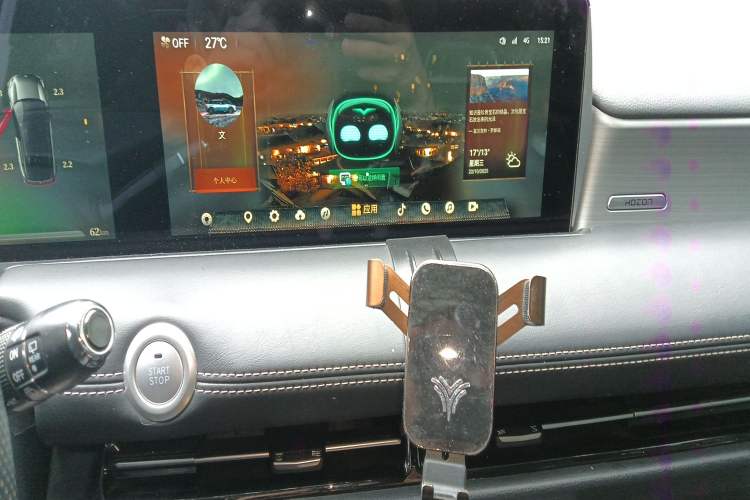 Used NETA U 2022 Zhi400 Pro Ternary Lithium
