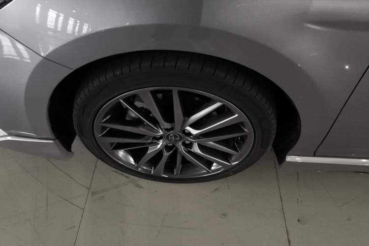 Used Toyota Camry 2026 Model Dual-Engine 2.0HXS Sport Plus Edition
