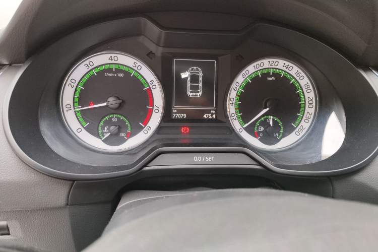 Used Skoda Octavia 2019 1.5L Automatic Smart Drive Luxury Edition China V Standard Odometer Close Up