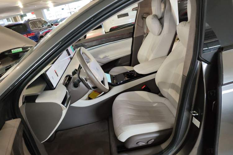 Used IM L7 2022 Dynamic Model