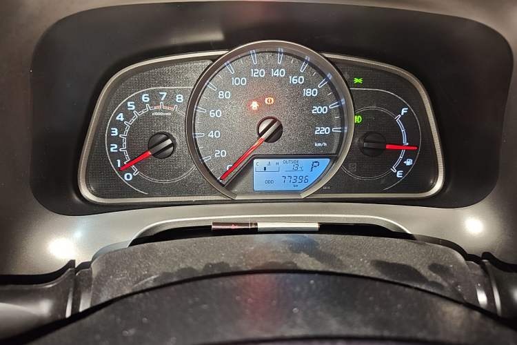 Used Toyota RAV4 2015 2.0L CVT Two-Wheel Drive Fashion Edition