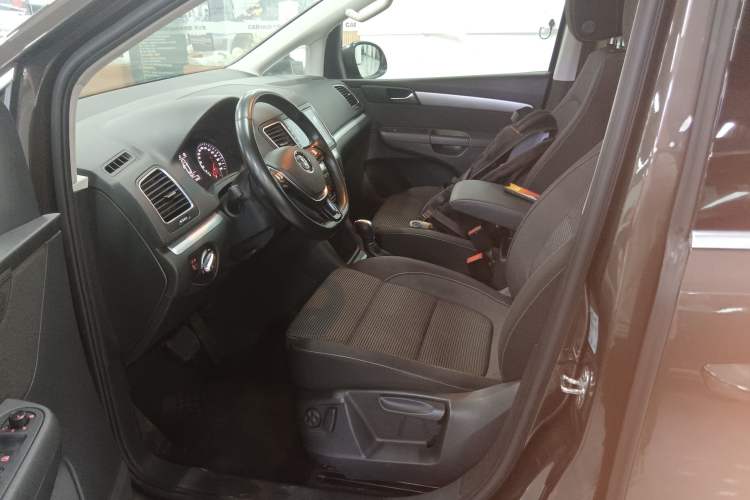 Used Volkswagen Sharan 2018 380TSI Comfort Edition 7-Seater
