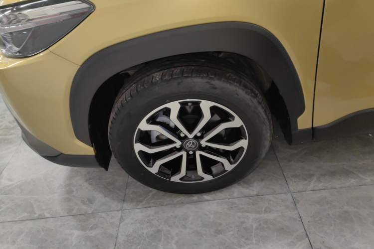 Used Toyota FRONTLANDER 2023 2.0L Smart Electric Hybrid Dual-Engine Deluxe Version
