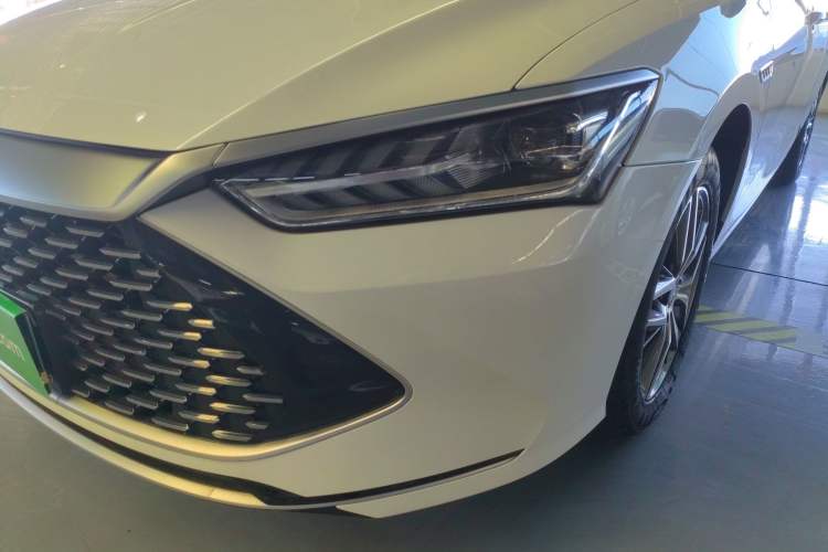 Used BYD Qin PLUS 2024 HONOR Edition DM-i 120KM Leading Model
