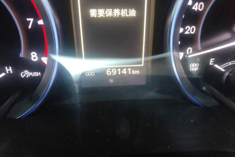 Used Toyota Highlander 2018 2.0T Four-Wheel Drive Luxury Version 7 Seats China VI Standard