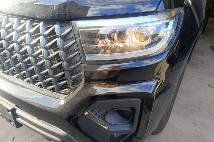 Used Great Wall Poer 2023 2.0T Commercial Version Automatic Diesel 4x4 Elite Long-Box GW4D20M