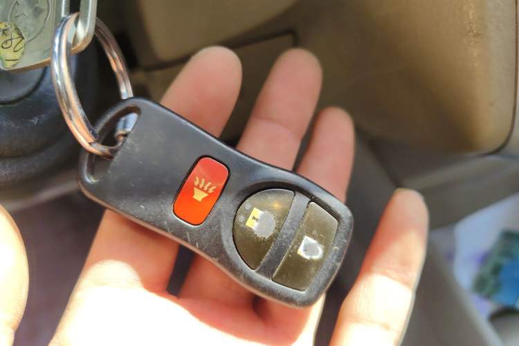 Used Venucia R50 2013 1.6L Manual Fashion Edition Vehicle Key