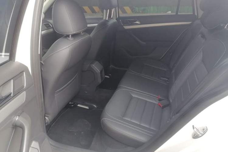 Used Volkswagen Gran Lavida 2017 230TSI DSG Comfort Edition
