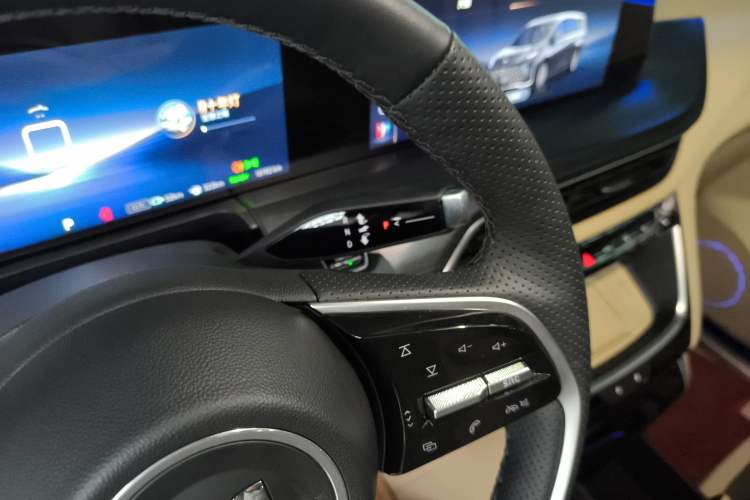 Used Buick GL8 New Energy 2025 Lu Shang Luxury Edition 7-Seater Gear Lever