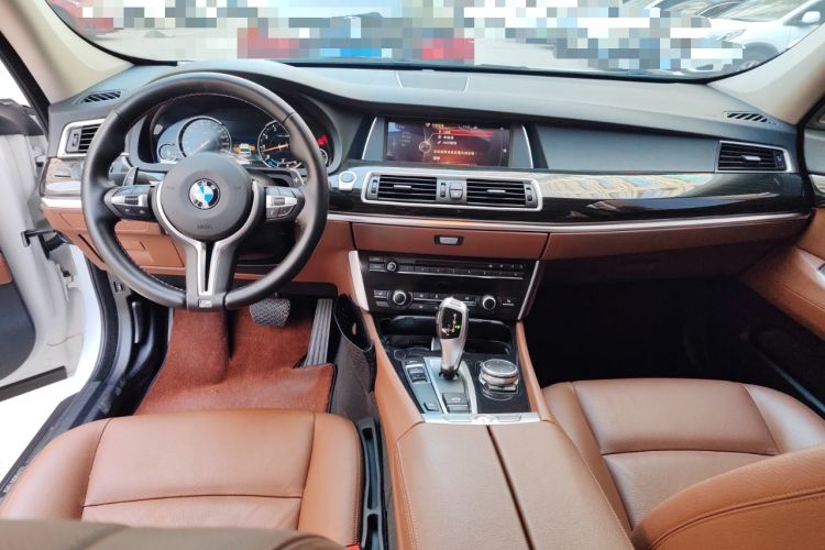 Used BMW 5 Series GT 2017 528i Leading Model