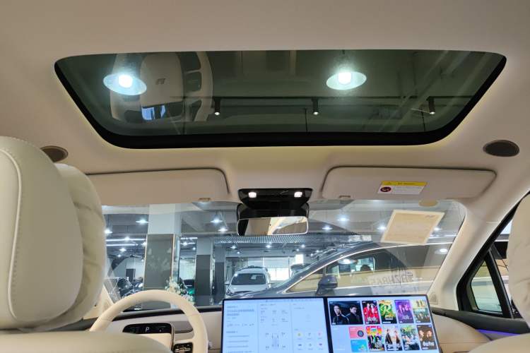 Used Li Auto i8 2025 Model Standard Version Headliner