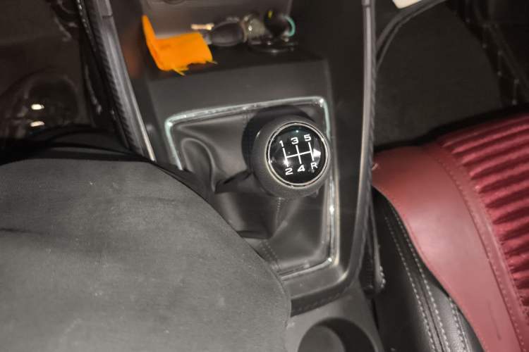 Used MG ZS 2019 1.5L Manual 65-inch Giant-Sized Sunroof Global Edition China VI Standard