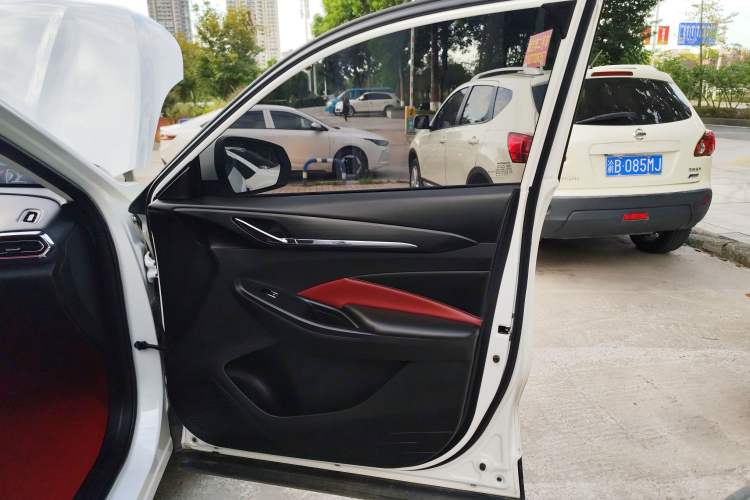 Used Oshan X5 2021 Revised Version 1.5T DCT Luxury Edition