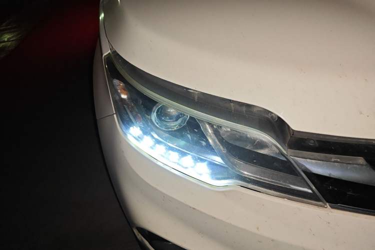 Used Soueast DX3 2018 1.5T SRG Manual Flagship Model Exterior 3