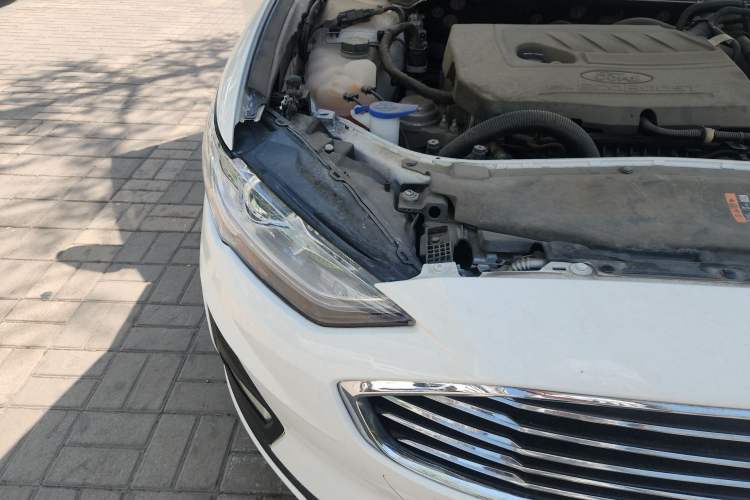 Used Ford Mondeo 2020 EcoBoost 180 Stylish Model Right Front Headlight