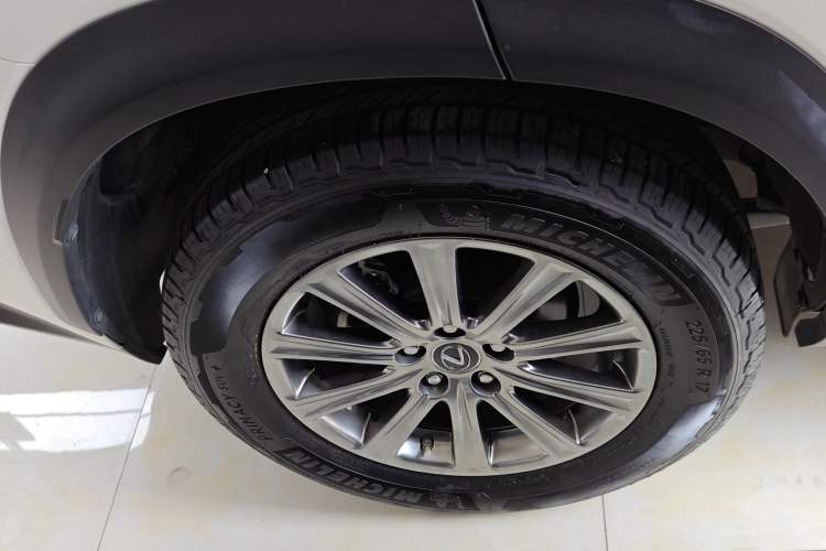 Used Lexus NX 2018 200 Front-Wheel-Drive X-Trail Version China V Standard Right Rear Wheel Hub
