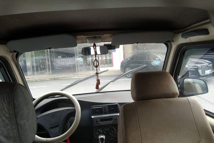 Used Wuling Rongguang 2014 1.2L S Standard Model Headliner