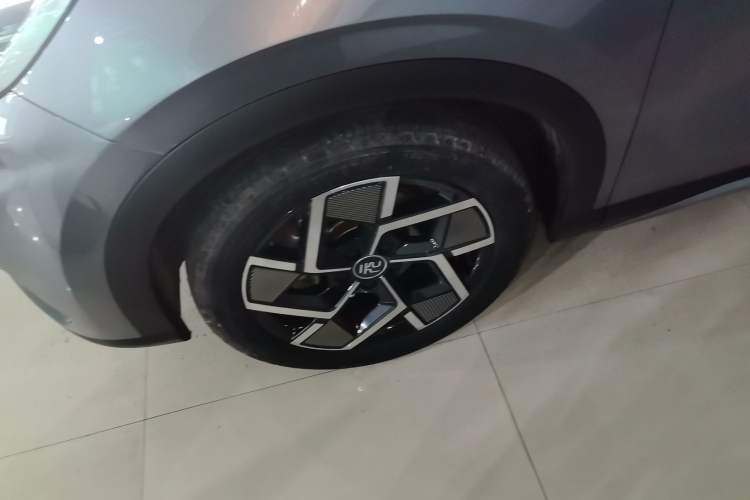 Used BYD Yuan PLUS 2023 Champion Edition 510KM Superior Model Left Front Wheel Hub