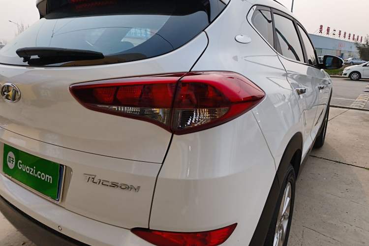 Used Hyundai Tucson 2018 1.6T Dual-Clutch Two-Wheel Drive 15th Anniversary Special Edition