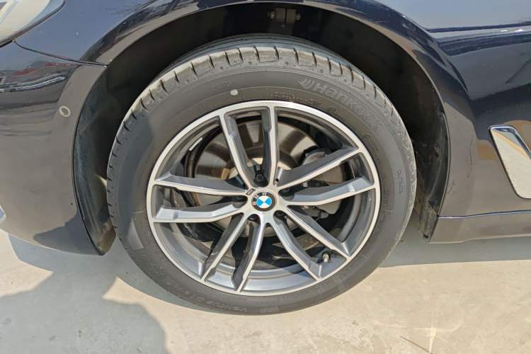 Used BMW 5 Series 2022 Second Facelift 525Li M Sport Package
