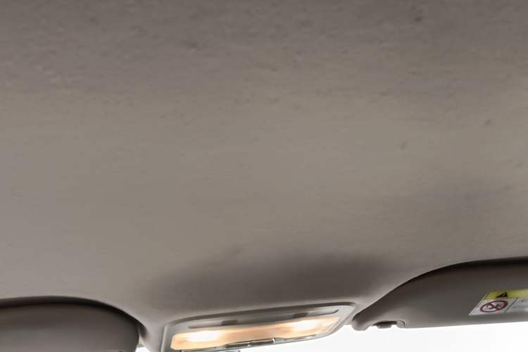 Used SOL E10X 2021 302 km Range Fashion Edition 30.2 kWh