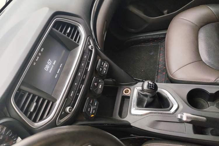 Used GAC Trumpchi GS4 2016 235T Manual Luxury Edition Audio And AC Panel