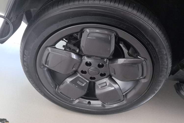 Used iCAR V23 2025 501 Four-Wheel Drive Intelligent Driving Version Right Rear Wheel Hub